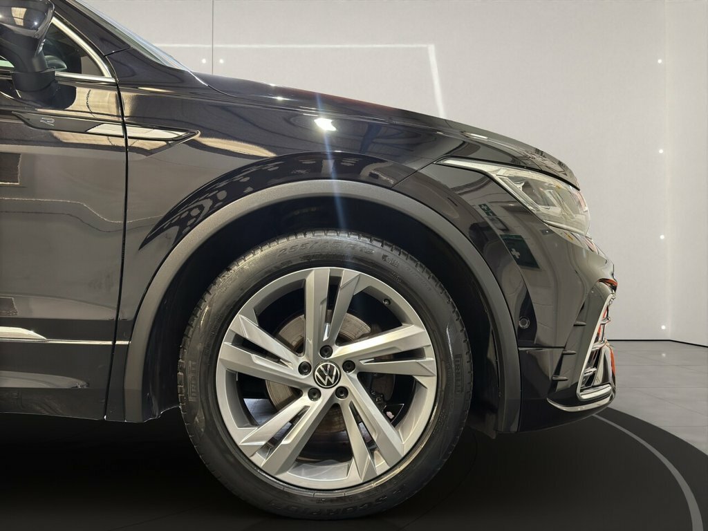 Volkswagen Tiguan Elegance VA23DPO Black #7