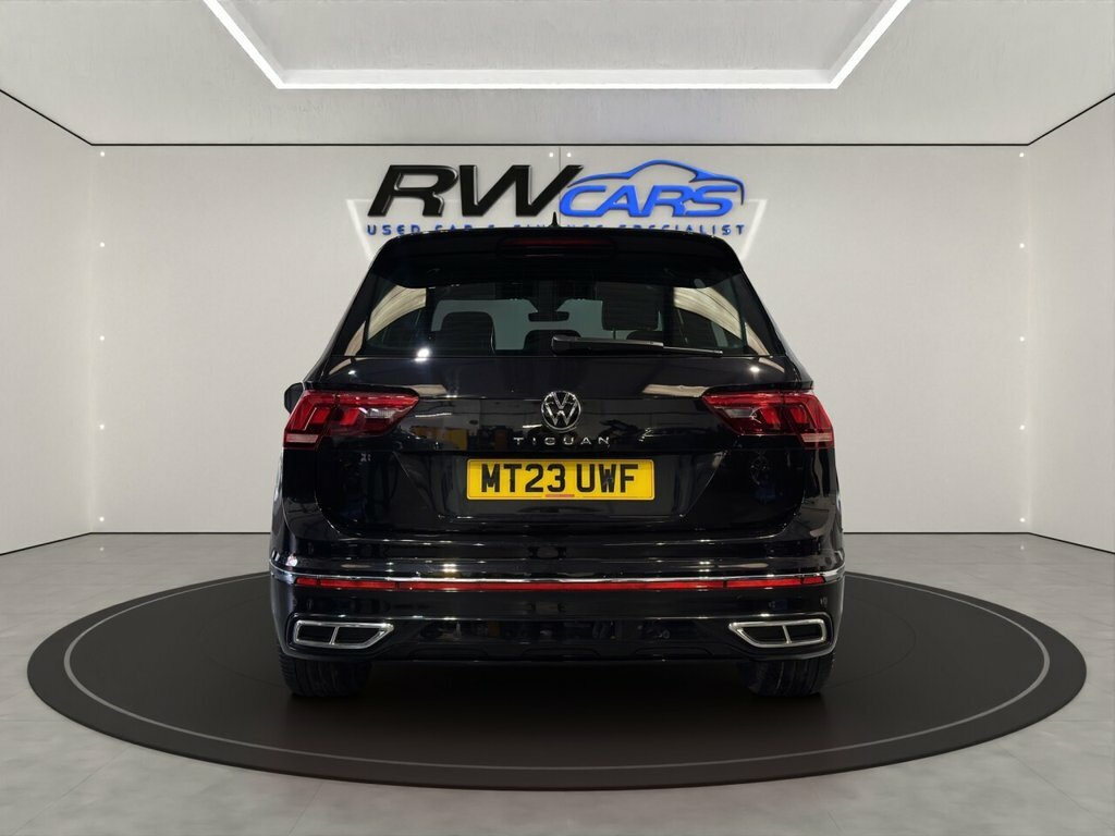 Volkswagen Tiguan Elegance VA23DPO Black #3