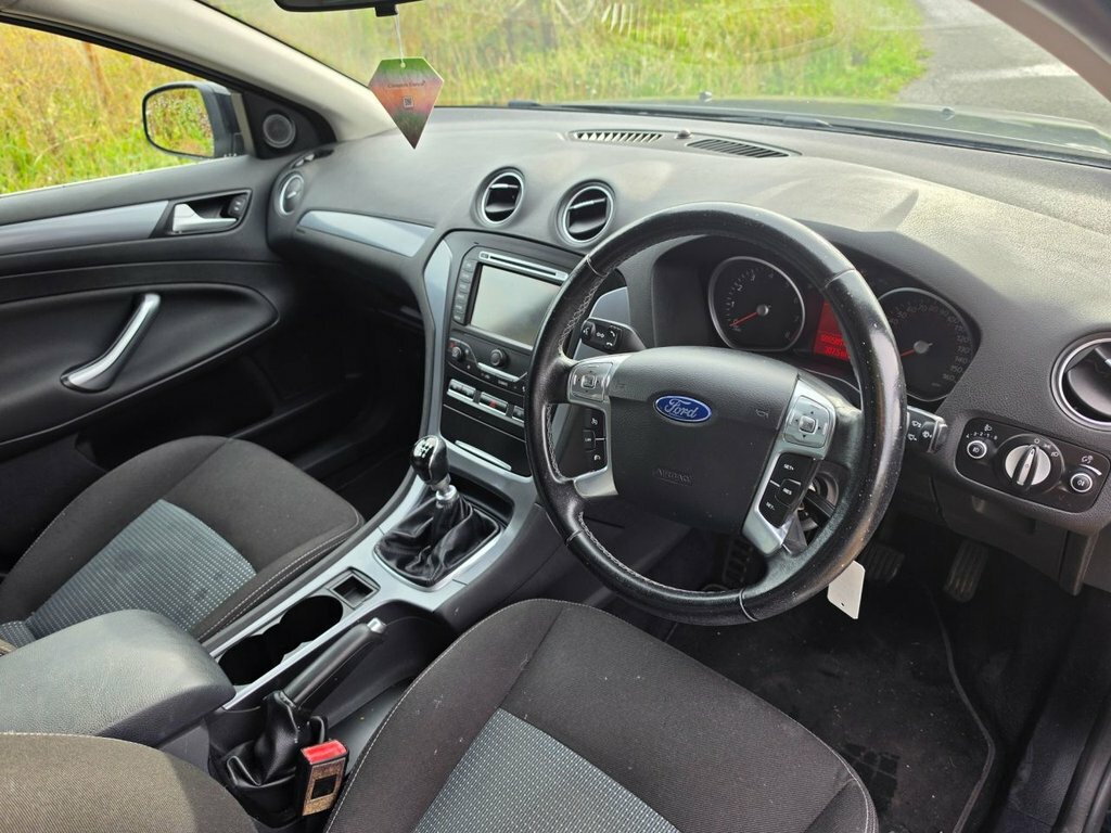 Ford Mondeo 2.0 Titanium X Silver #10