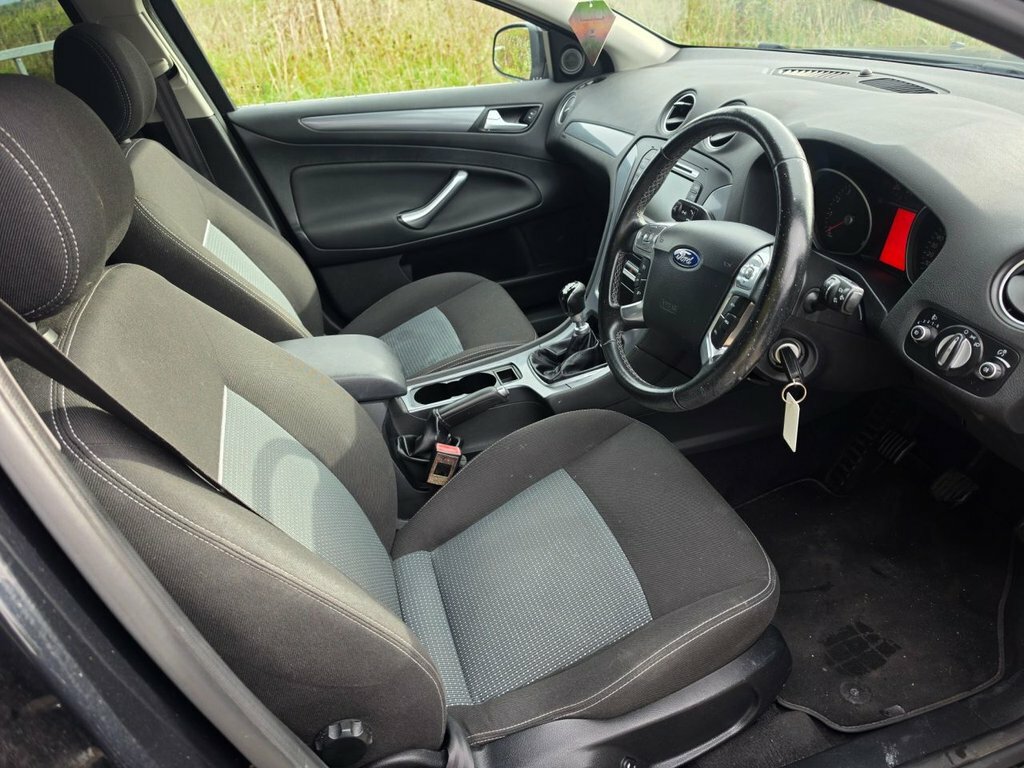Ford Mondeo 2.0 Titanium X Silver #8
