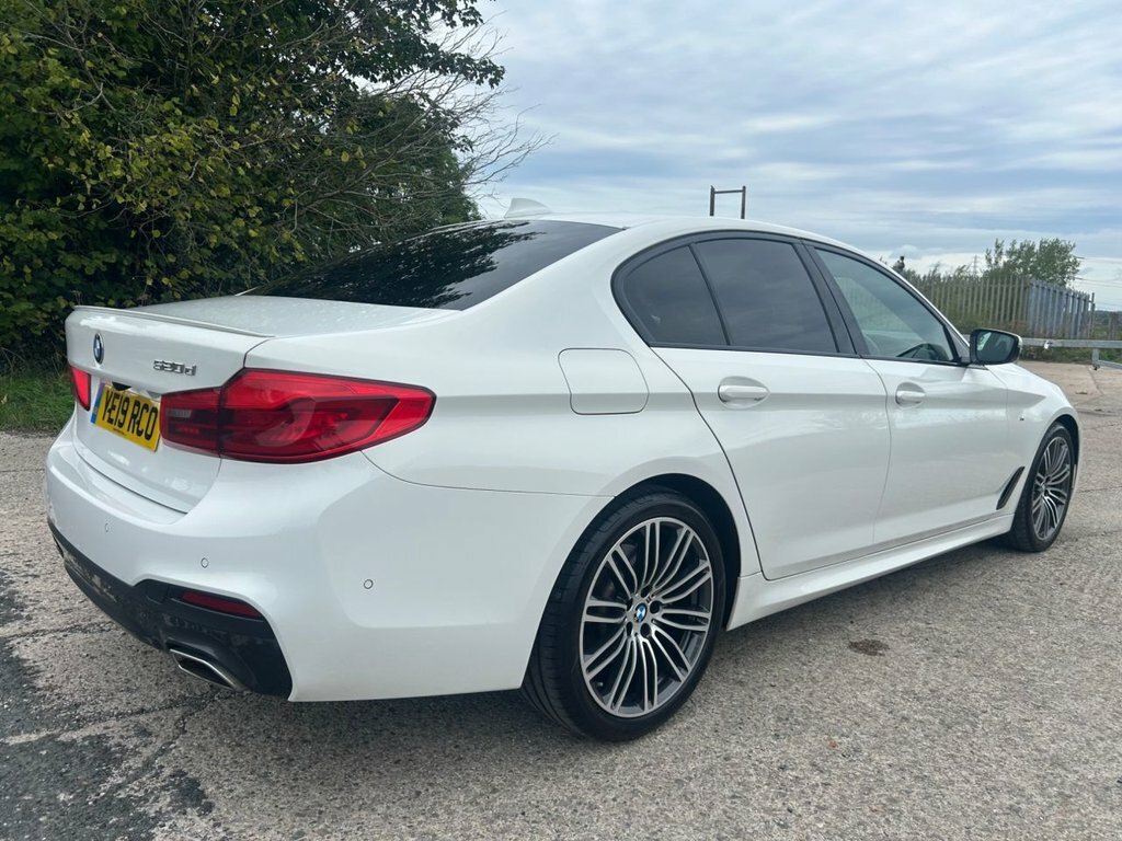 BMW 5 Series 520D Se Black #11