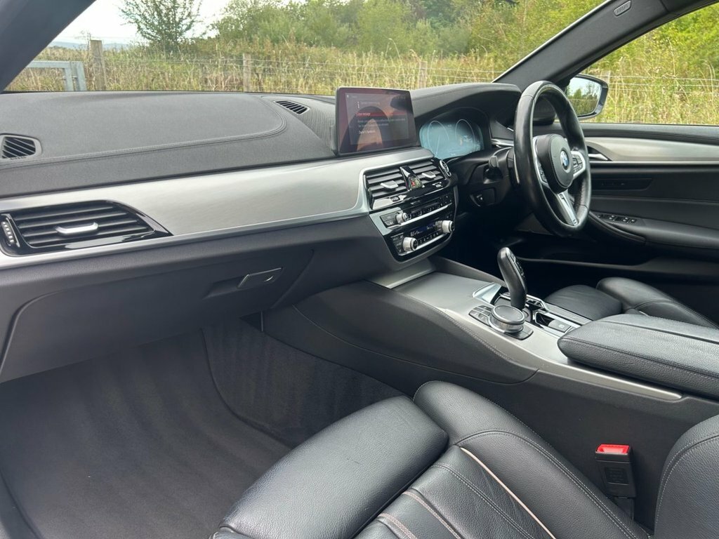 BMW 5 Series 520D Se Black #30