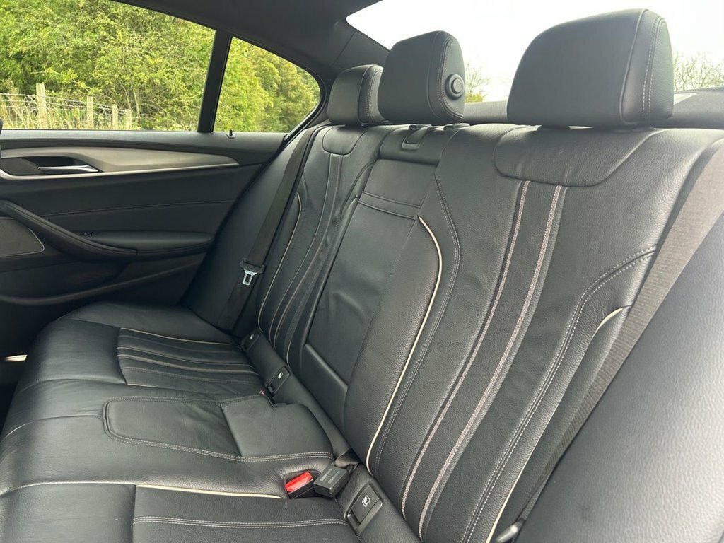 BMW 5 Series 520D Se Black #34