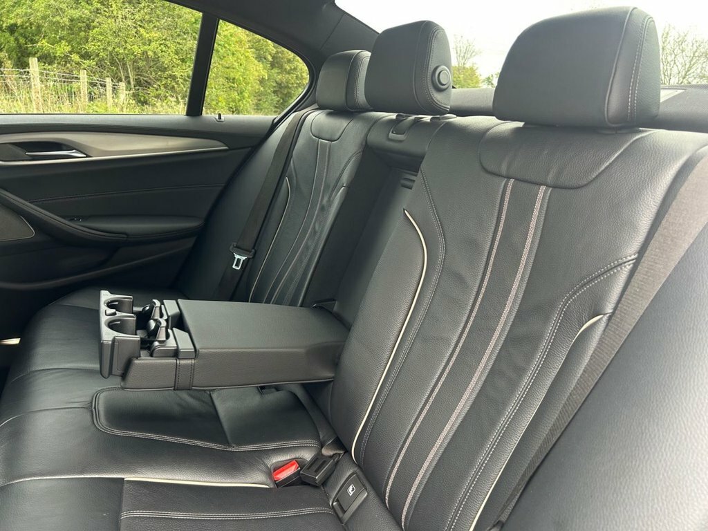 BMW 5 Series 520D Se Black #35