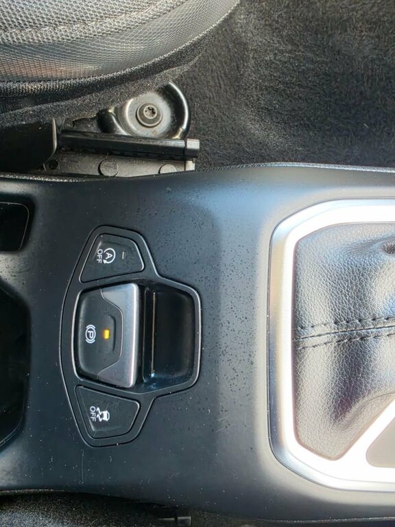 Jeep Renegade 1.0L Longitude 118 Bhp Grey #21