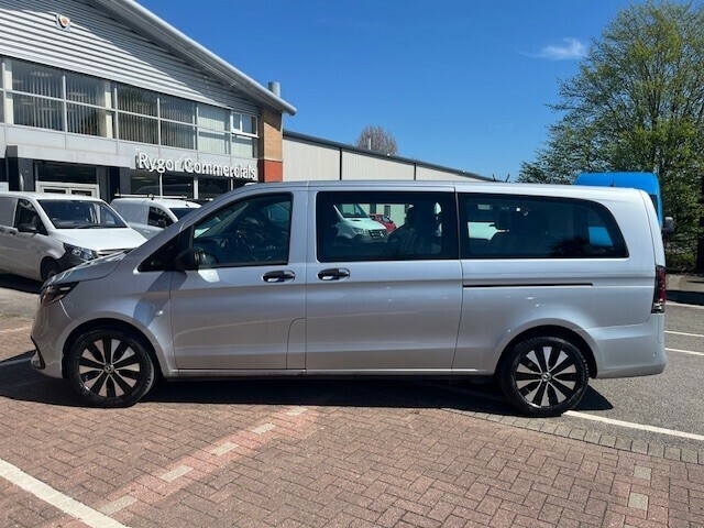 Mercedes-Benz Vito 116 Tourer Select L3 Silver #2