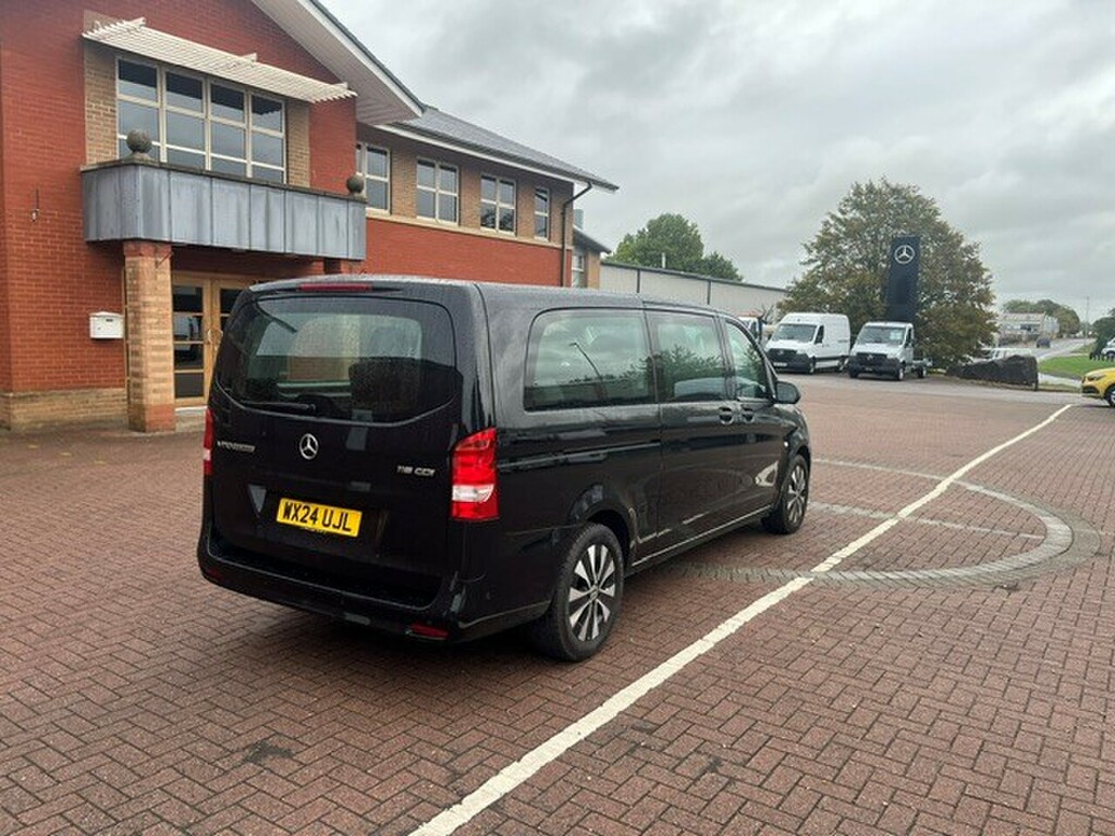 Mercedes-Benz Vito 116 Cdi Tourer Select L3 Black #6