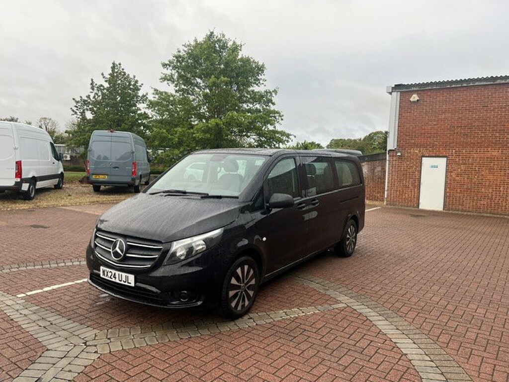 Mercedes-Benz Vito 116 Cdi Tourer Select L3 Black #3