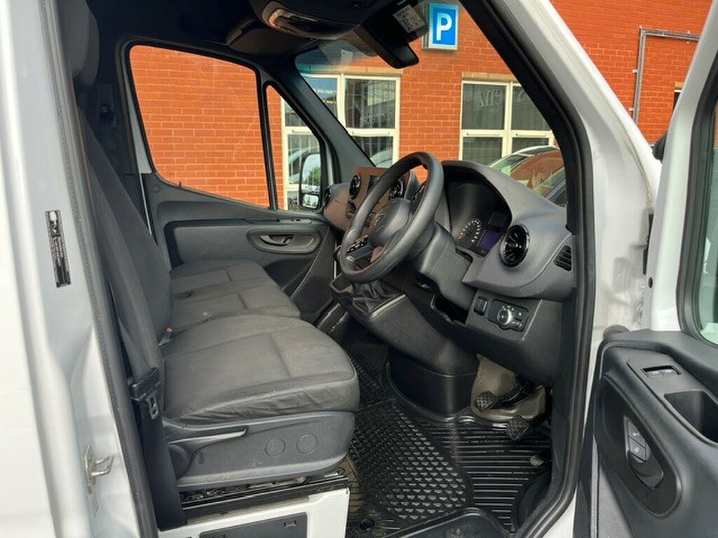 Mercedes-Benz Sprinter 315 Cdi Premium White #2