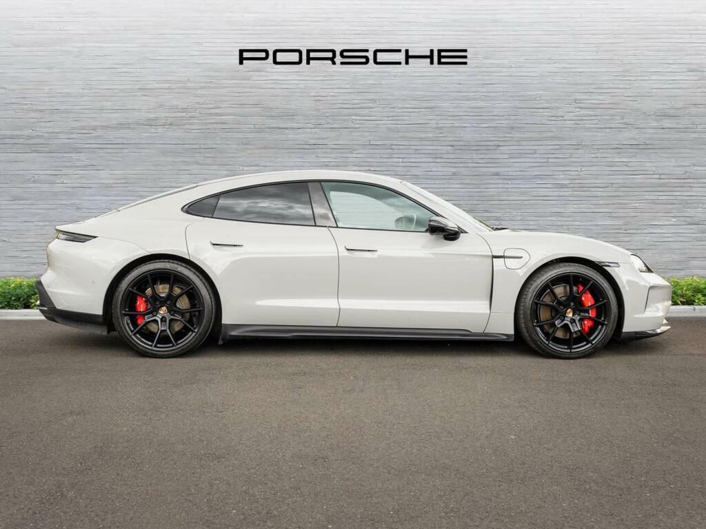 Porsche Taycan Gts #2