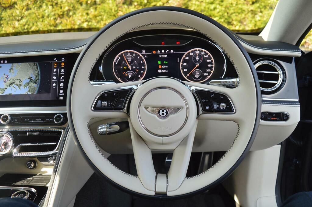 Bentley Flying Spur 4.0 V8 S Std #32