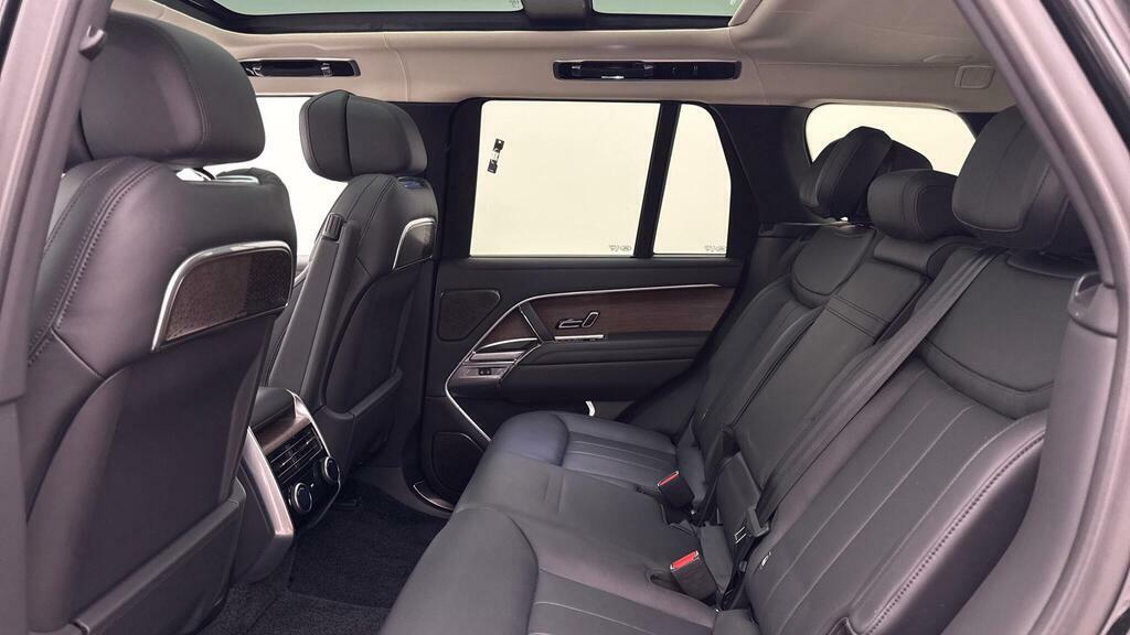 Land Rover Range Rover 3.0 D350 Black #4
