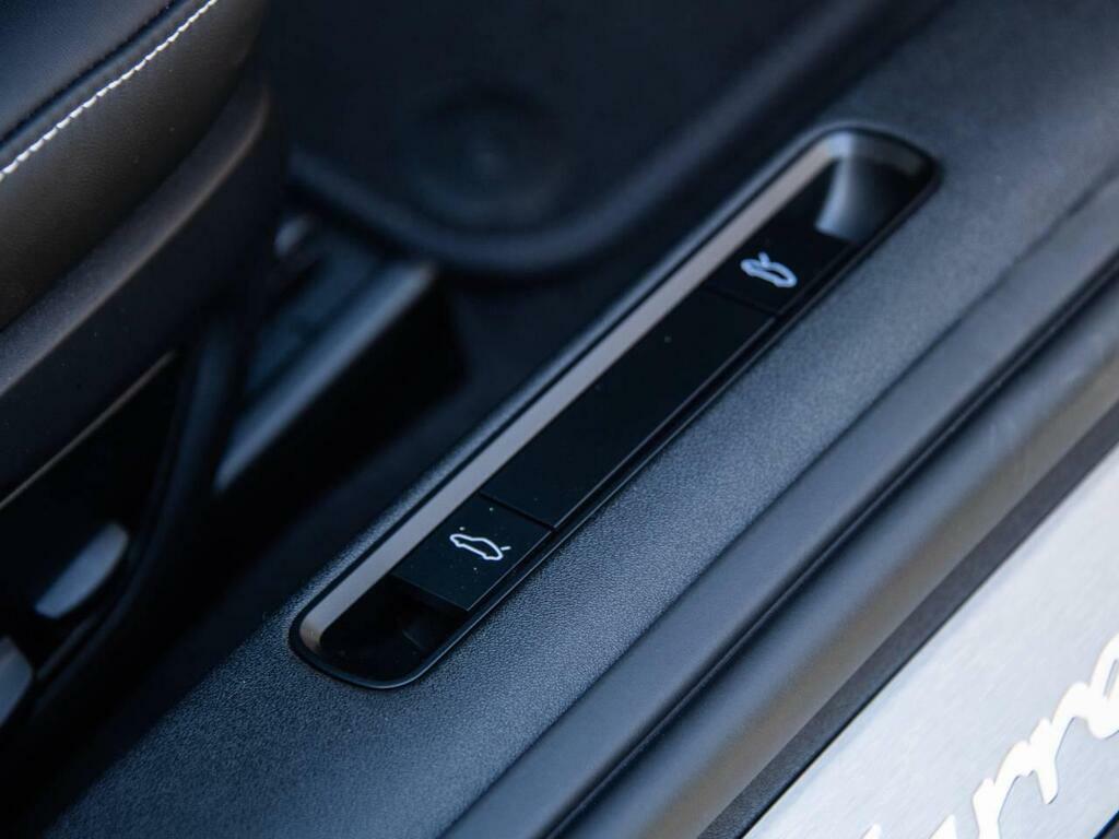 Porsche 911 Tiptronic S Silver #27