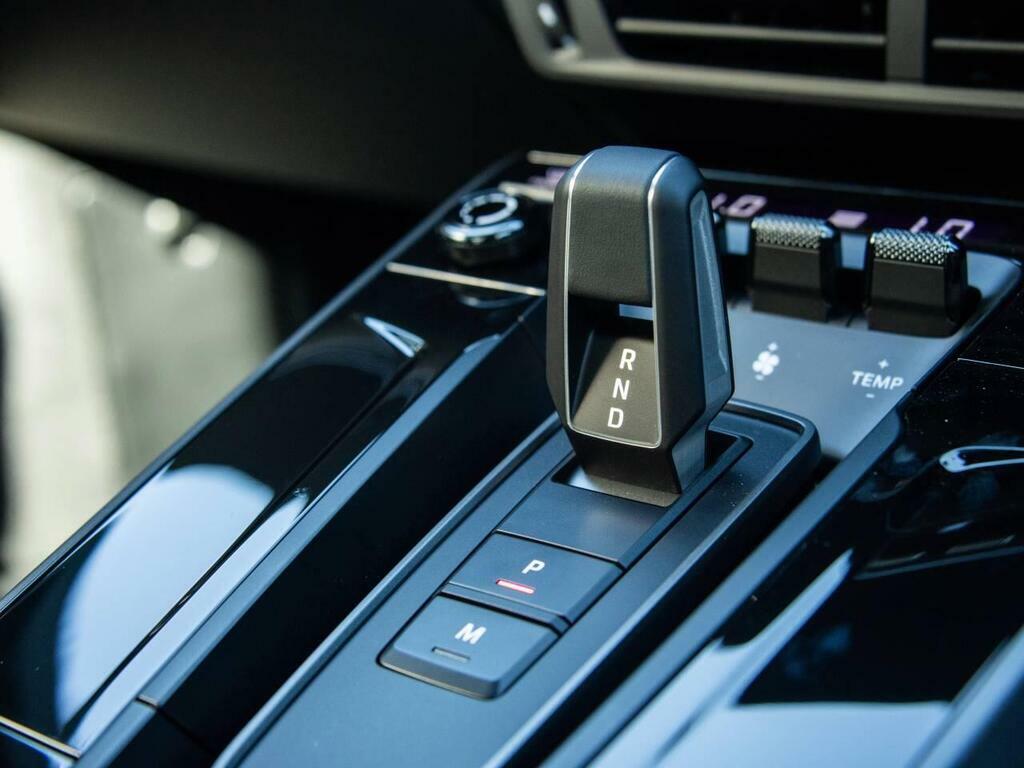 Porsche 911 Tiptronic S Silver #52