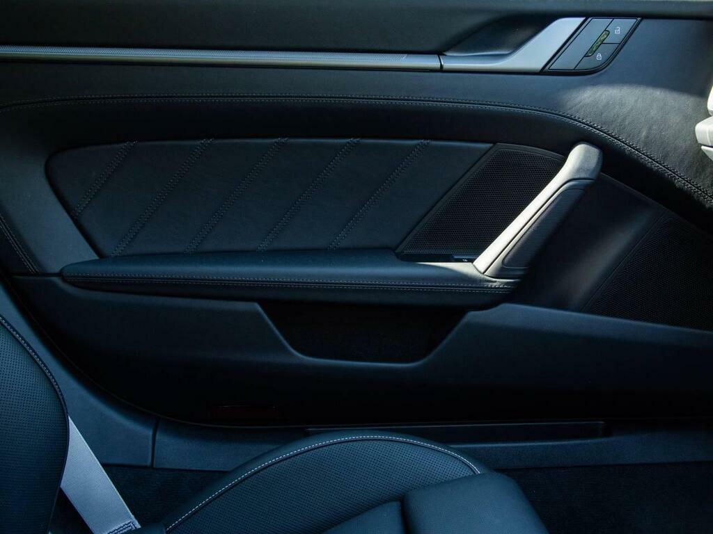 Porsche 911 Tiptronic S Silver #40