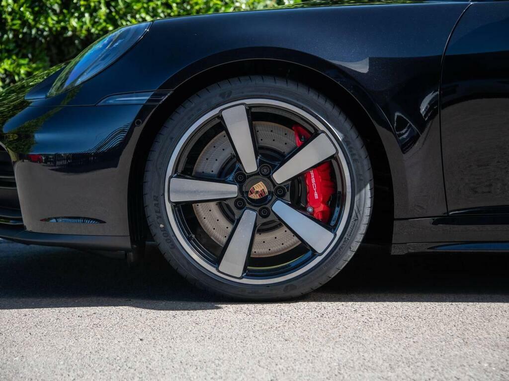 Porsche 911 Tiptronic S Silver #10