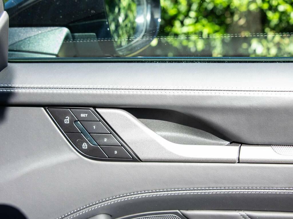 Porsche 911 Tiptronic S Silver #29