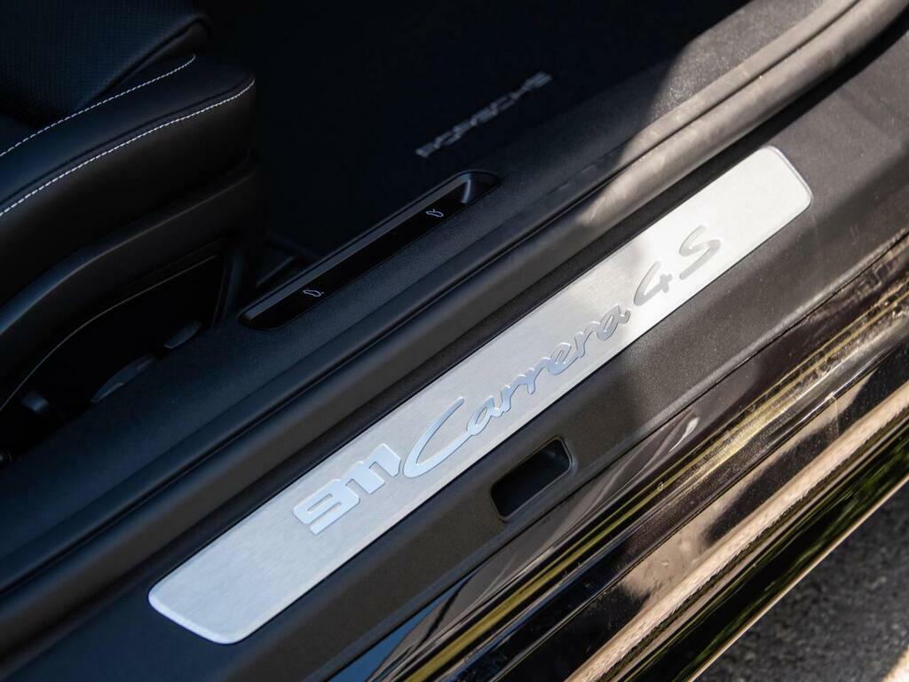 Porsche 911 Tiptronic S Silver #23