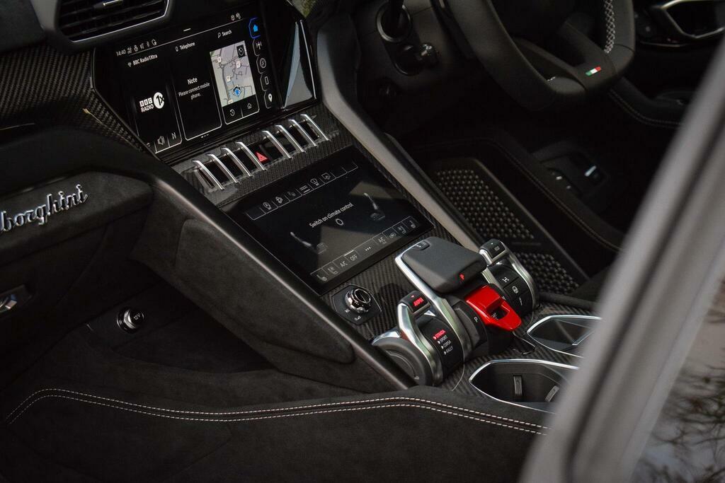 Lamborghini Urus 4.0T V8 800 Phev Se Estate  #32