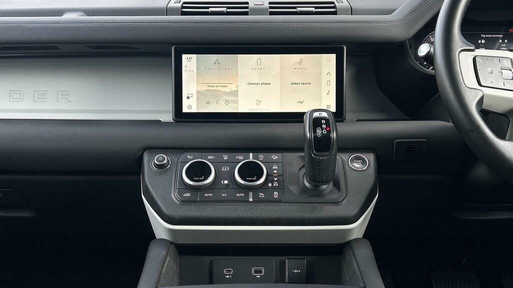 Land Rover Defender 110 X-dynamic Hse Black #14