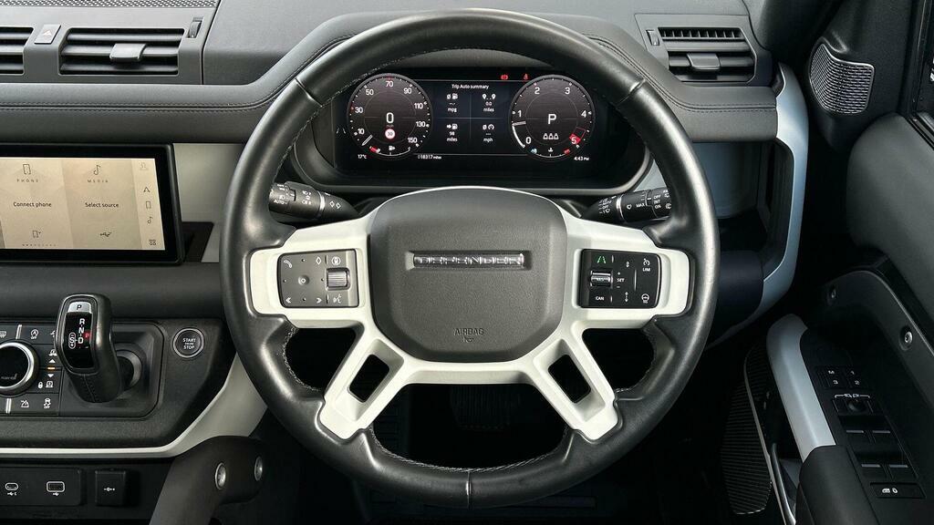 Land Rover Defender 110 X-dynamic Hse Black #15
