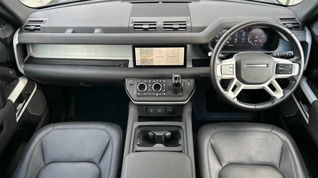 Land Rover Defender 110 X-dynamic Hse Black #9