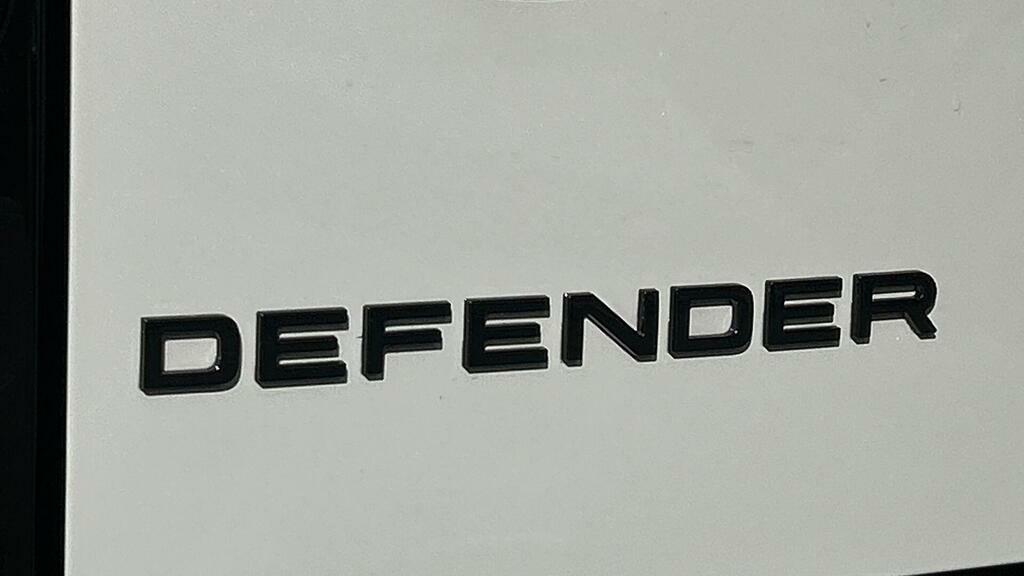Land Rover Defender 110 Suv Black #26