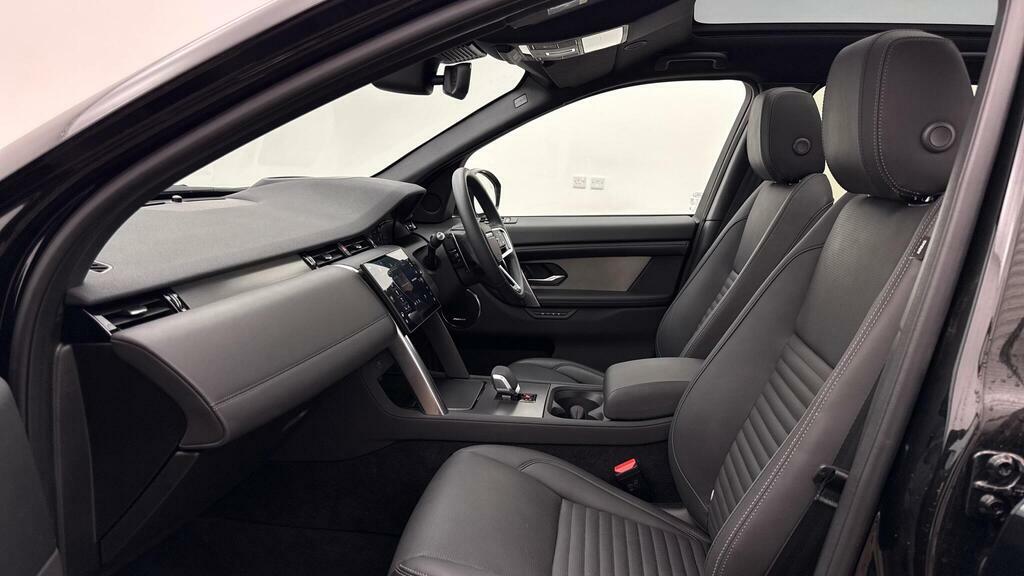 Land Rover Discovery Sport 2.0 D200 Dynamic Hse Black #3