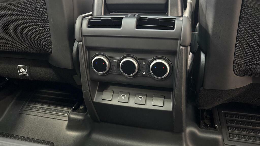 Land Rover Defender 110 X-dynamic Hse Black #18
