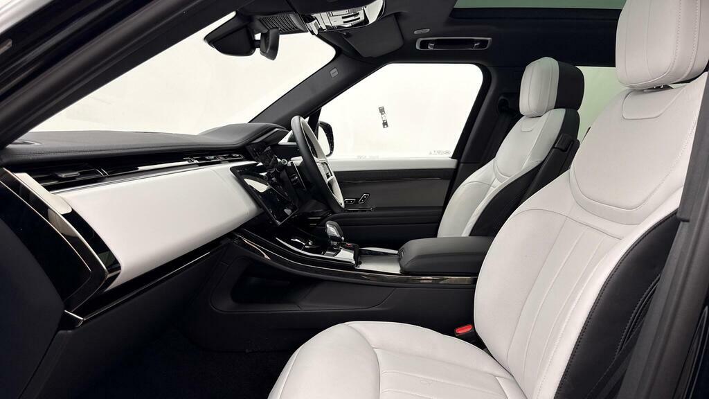 Land Rover Range Rover Sport 3.0 D300 Dynamic Se Black #3