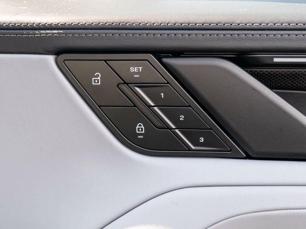 Porsche Cayenne 3.0T V6 Black Edition Coupe Tiptronics Grey #25