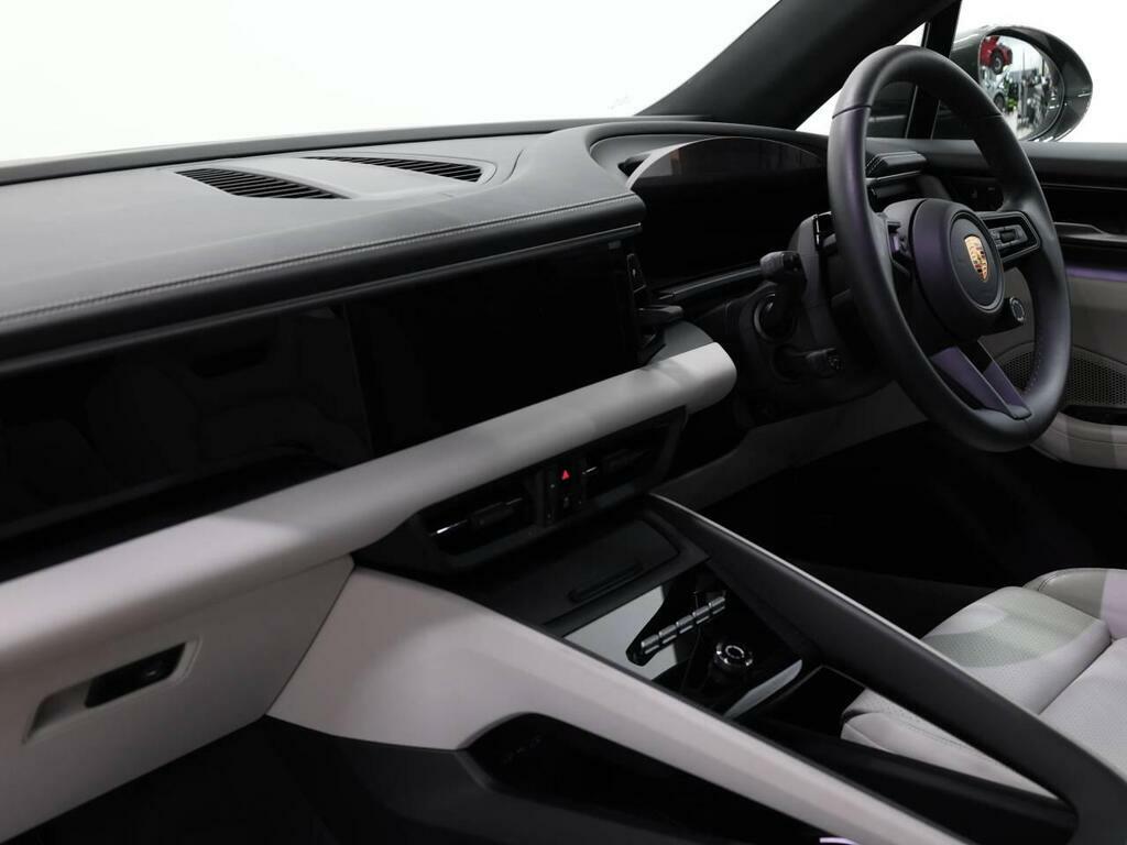 Porsche Macan 4S  #4