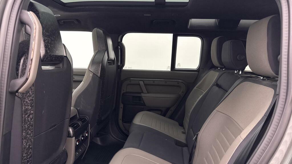 Land Rover Defender 110 4.4P V8 Mhev Octa Edition One Suv Green #4