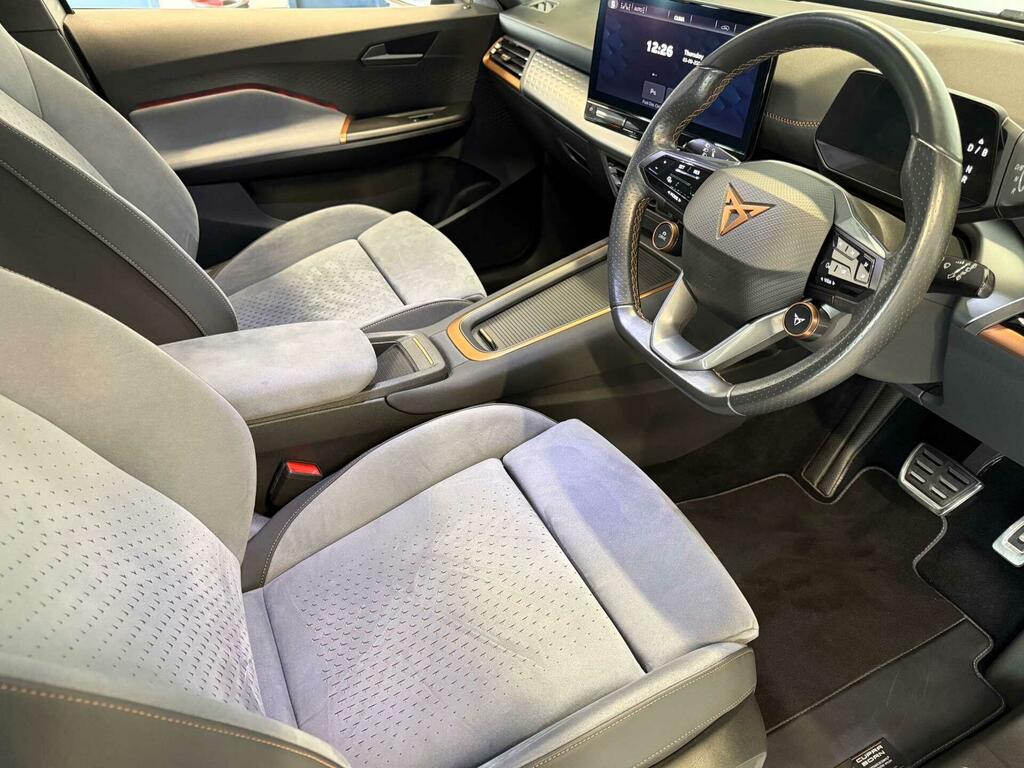 Cupra Born 169Kw E-boost V2 58Kwh Red #26