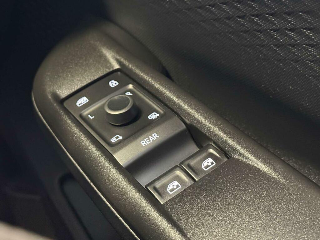 Cupra Born 169Kw E-boost V2 58Kwh Red #33