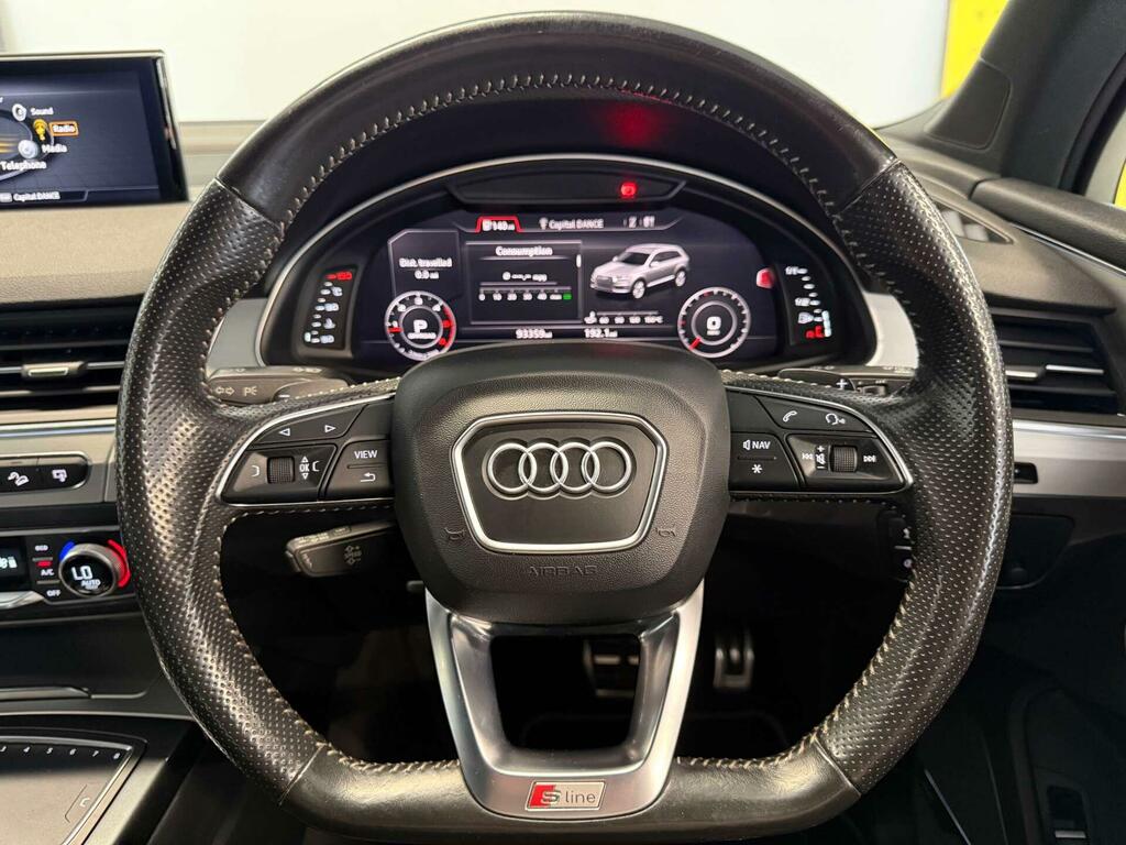 Audi Q7 Estate Silver #24