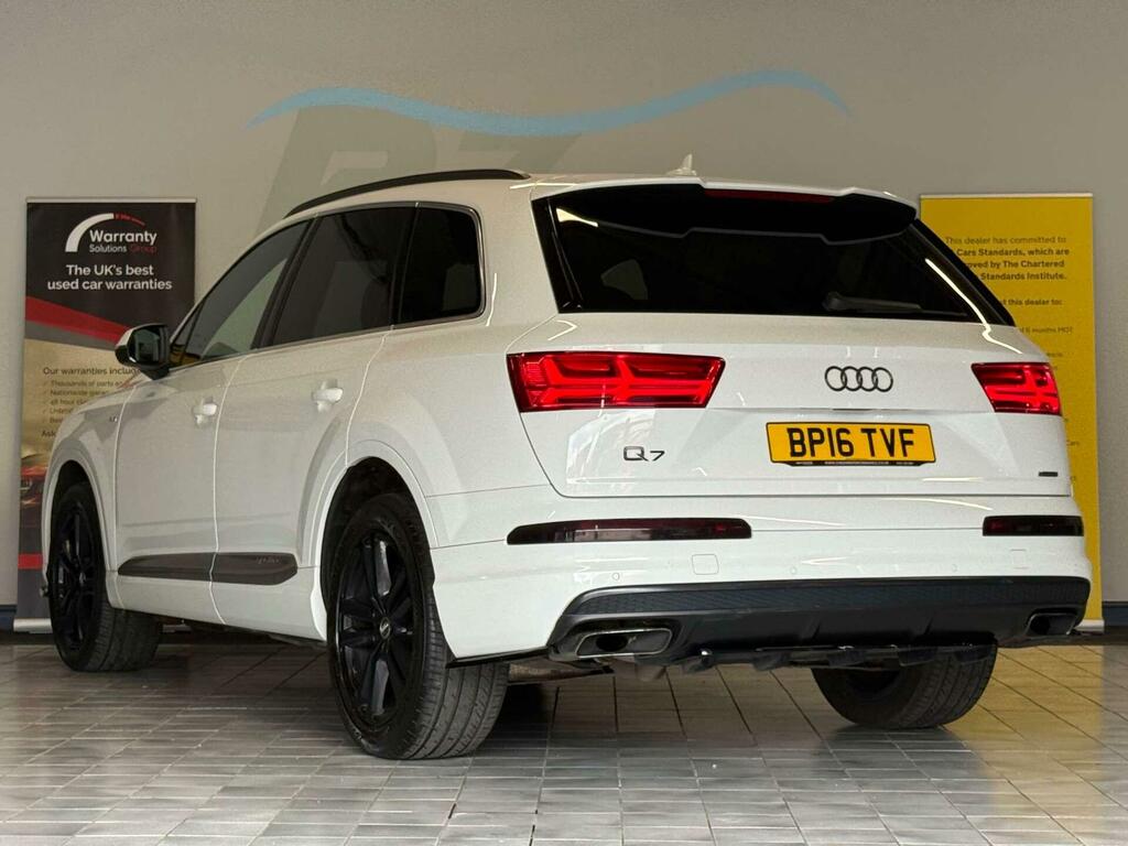 Audi Q7 Estate Silver #16