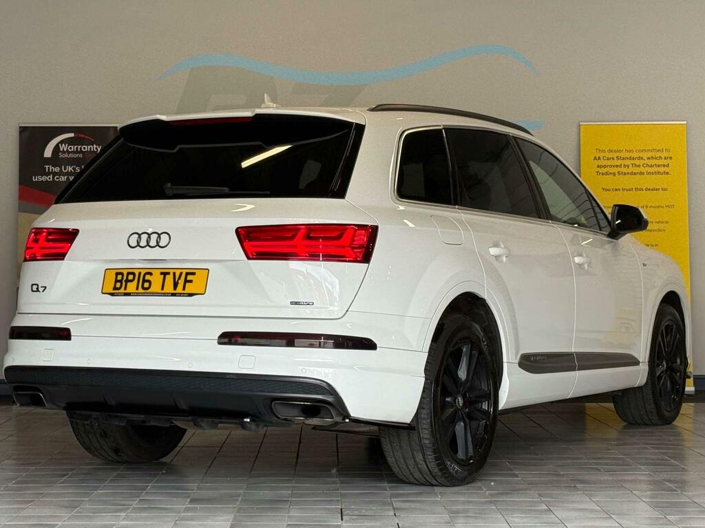 Audi Q7 S Line White #6