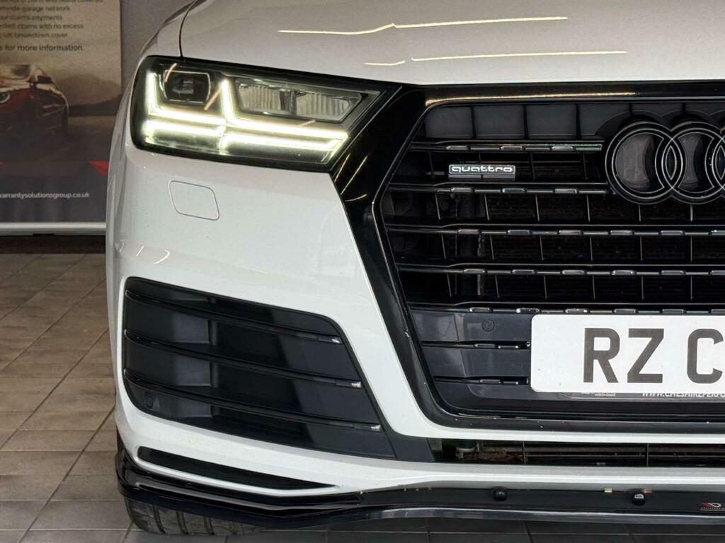 Audi Q7 S Line White #4