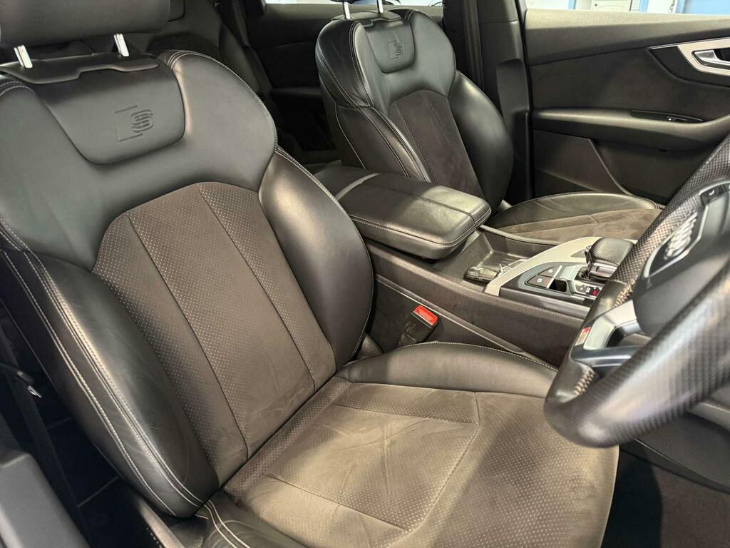 Audi Q7 Estate Silver #38