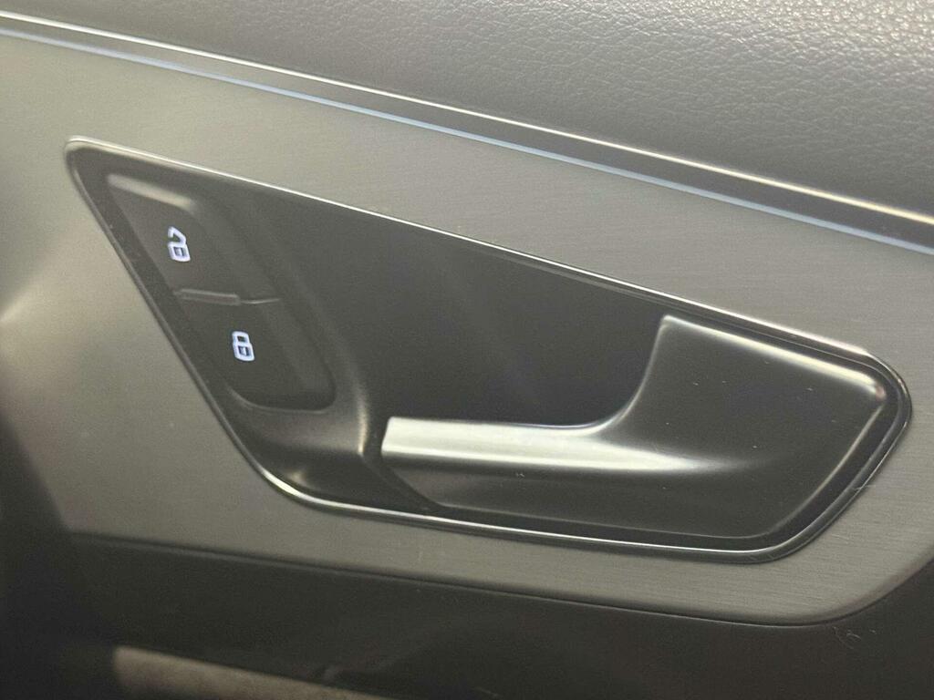 Audi Q7 Estate Silver #25