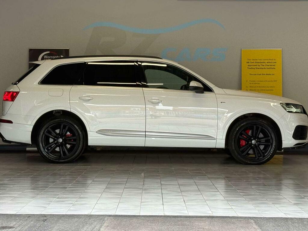 Audi Q7 Estate Silver #8