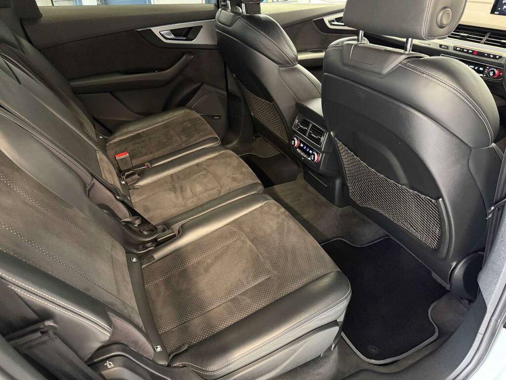 Audi Q7 Estate Silver #36