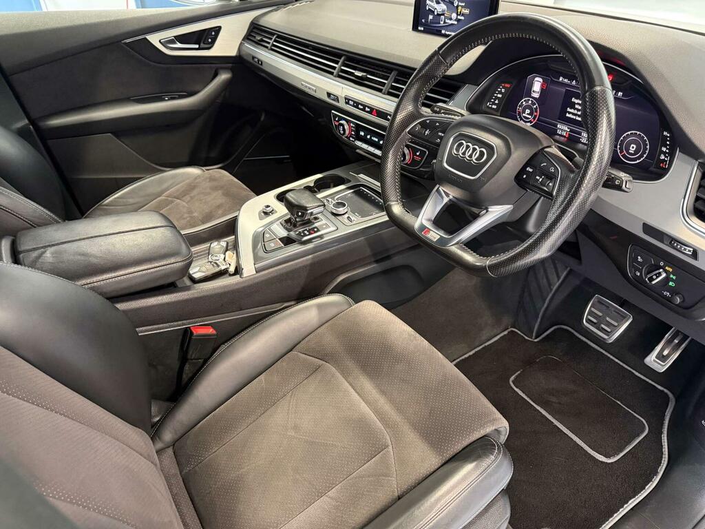 Audi Q7 Estate Silver #39