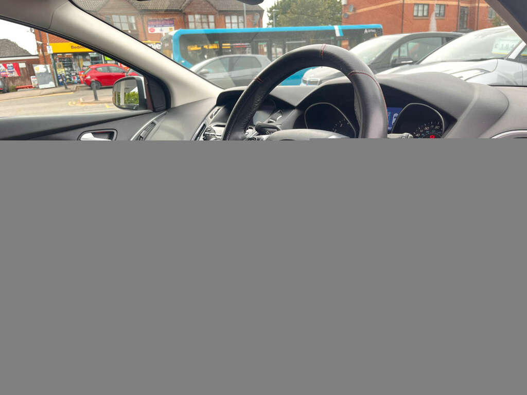 Ford Focus 1.0 Focus Titanium Navigator T White #6