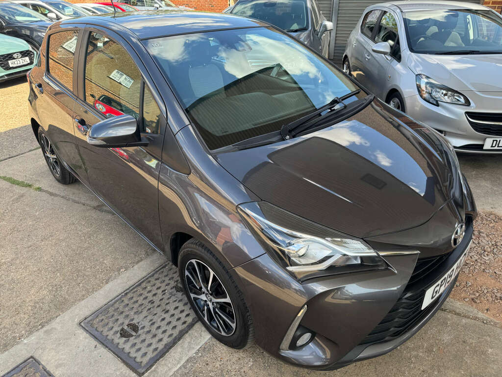 Toyota Yaris 1.5 Yaris Icon Tech Vvt-i Grey #6