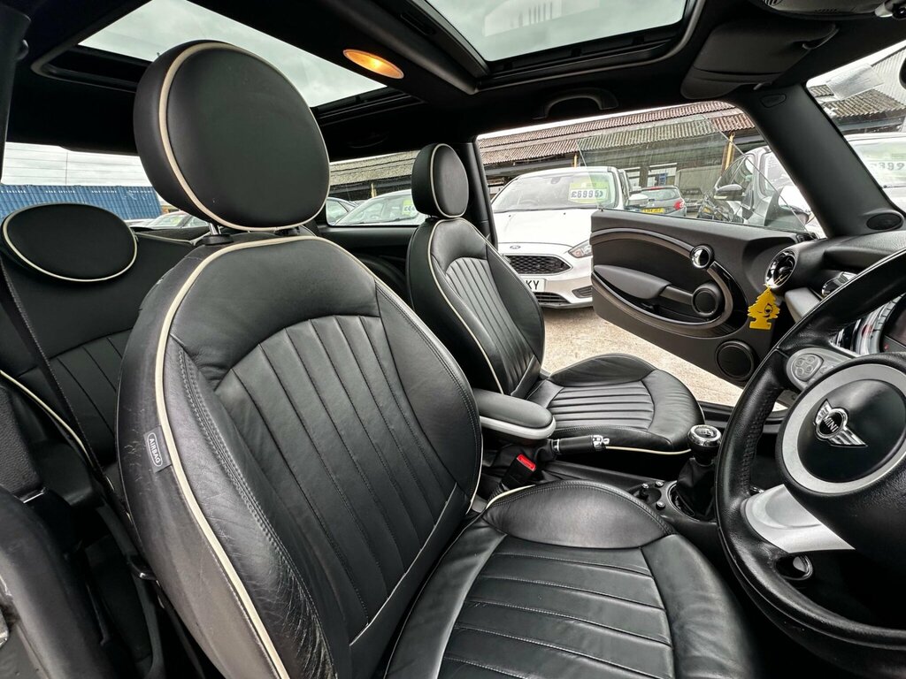 Mini Hatch 1.6L Cooper D Hatchback Euro 4 White #19