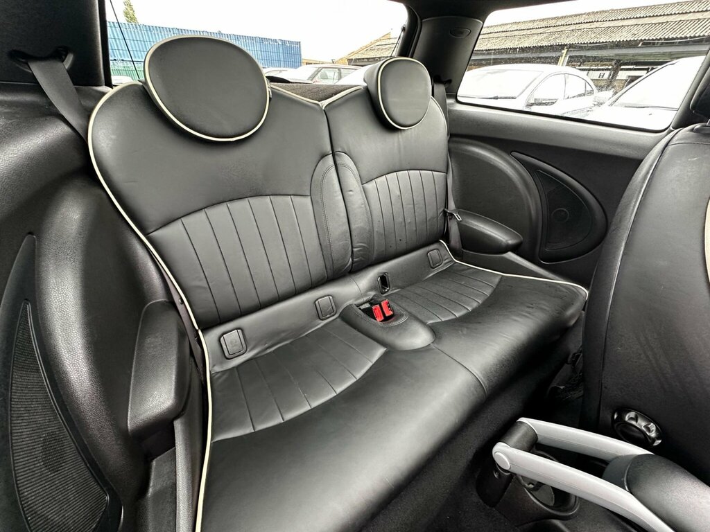 Mini Hatch 1.6L Cooper D Hatchback Euro 4 White #25
