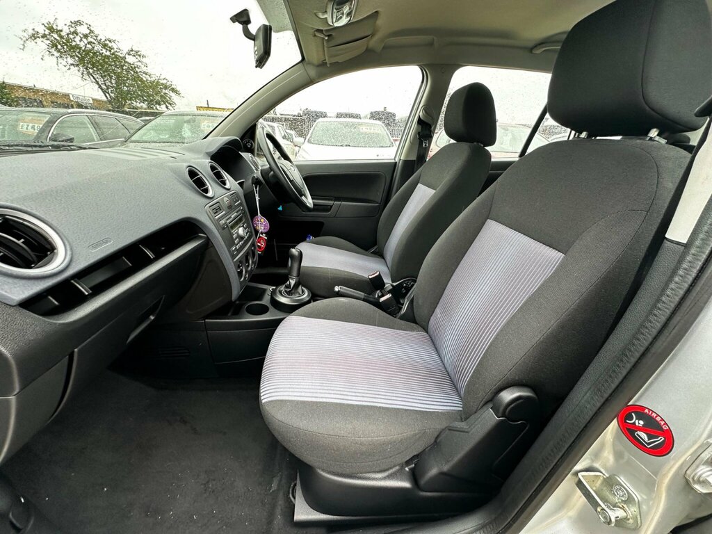 Ford Fusion Hatchback 1.6 Zetec 200959 Grey #22