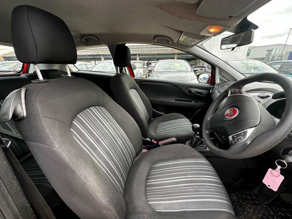 Fiat Punto Evo Active White #16